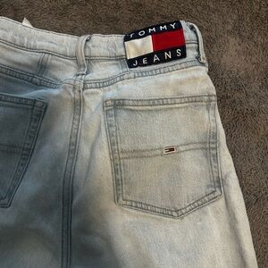 Tommy Hilfiger Light Wash Jeans